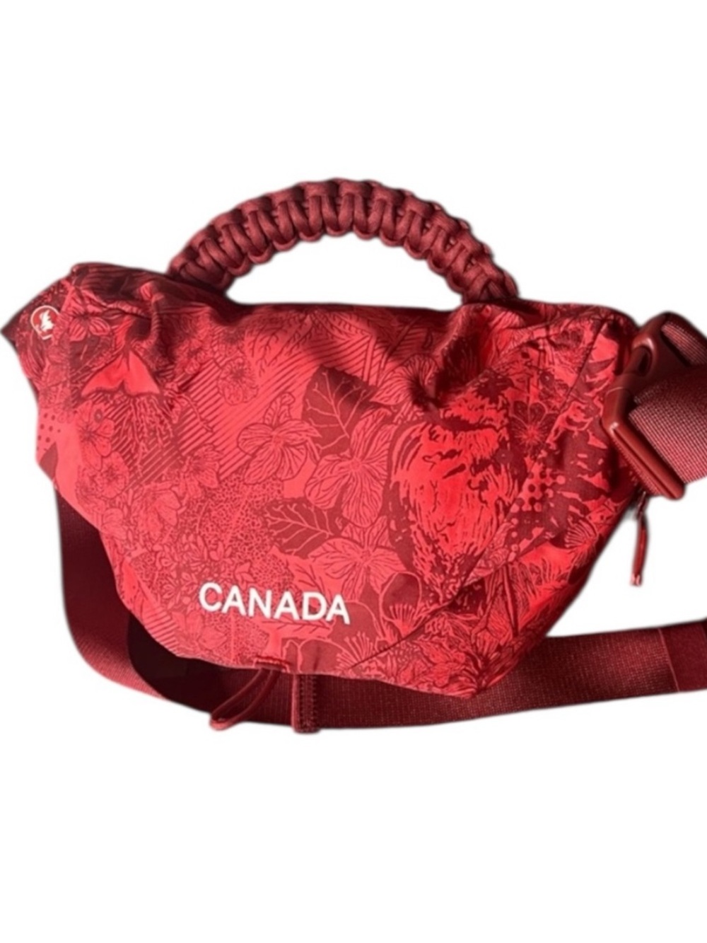 Lululemon Team Canada Curved Crossbody Bag
3L Paris Olympics Paris Red